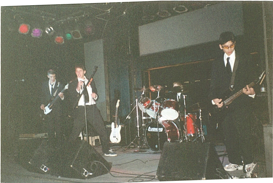 1clubsoda1.jpg (102908 bytes)