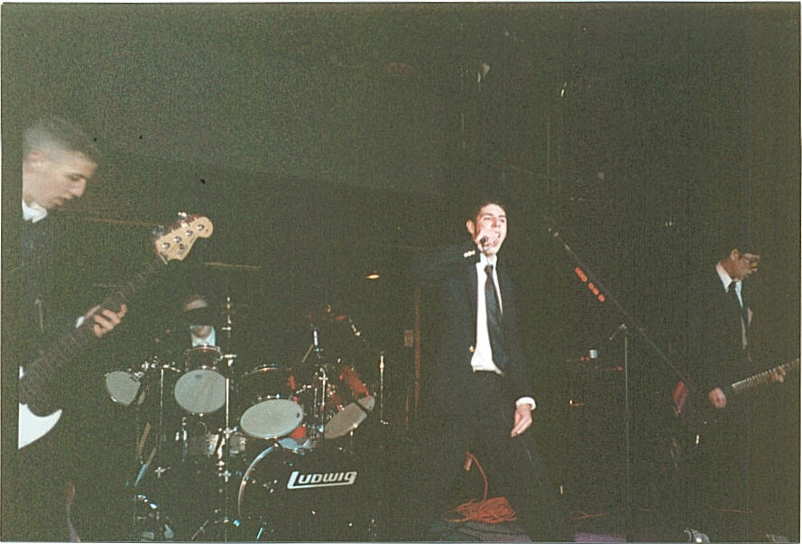 1clubsoda3.jpg (92633 bytes)