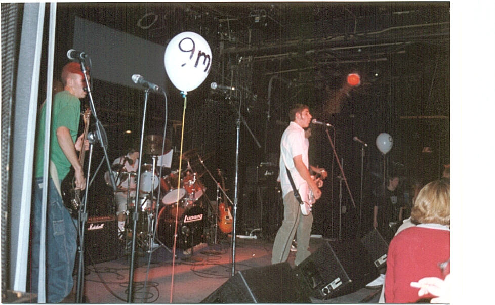 clubsoda4.jpg (119608 bytes)